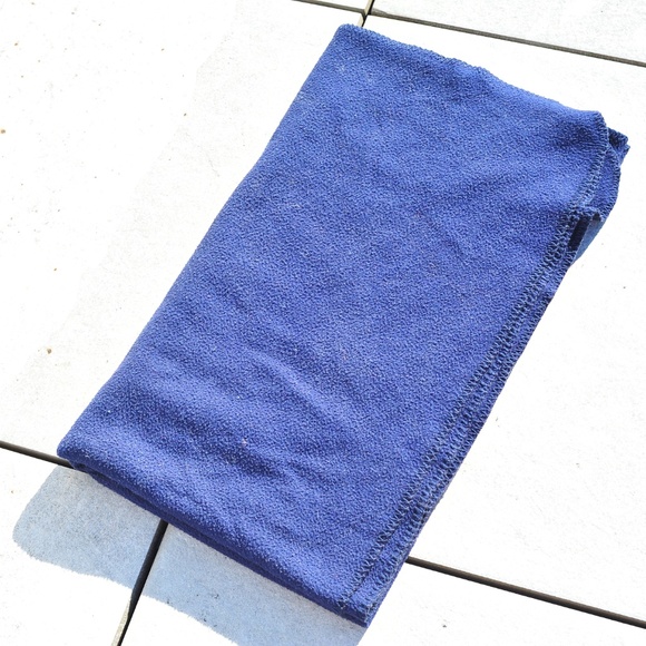 Thin Travel Blanket Lightweight Navy Blue - Picture 3 of 8